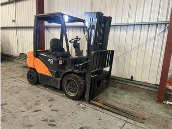 Diiseltõstuk Doosan D30S-5: pilt 4