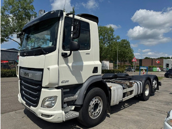 Kabiinišassiiga veoauto DAF CF 450