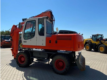 Ratastel ekskavaator LIEBHERR A 900