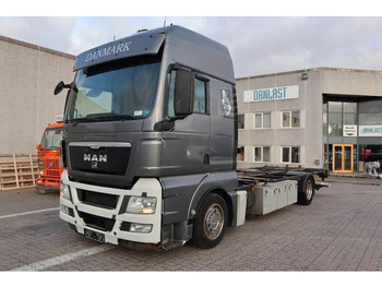 Konteinerveduk/ Tõstukiga veoauto MAN TGX 18.480