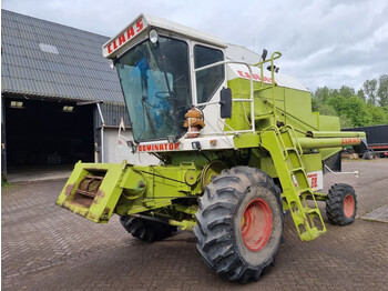Kombain CLAAS Dominator