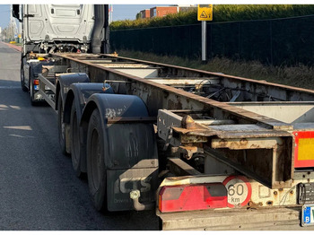 Konteinerveduk/ Tõstukiga poolhaagis Fruehauf Containertransport: pilt 3