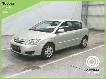Sedaan TOYOTA