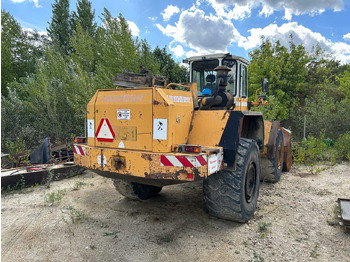 Rataslaadur LIEBHERR L 551