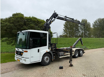 Veoauto 2007 MERCEDES-BENZ ECONIC CRANE TRUCK HIAB 220 - 6X2: pilt 2 Veoauto 2007 MERCEDES-BENZ ECONIC CRANE TRUCK HIAB 220 - 6X2: pilt 2