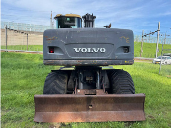 Ratastel ekskavaator Volvo EW140: pilt 5