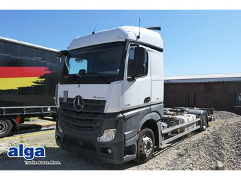 Konteinerveduk/ Tõstukiga veoauto MERCEDES-BENZ Actros 1842