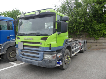 Konteinerveduk/ Tõstukiga veoauto SCANIA