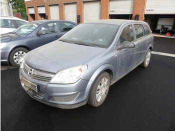 Auto OPEL