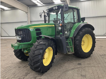 Traktor JOHN DEERE 6830