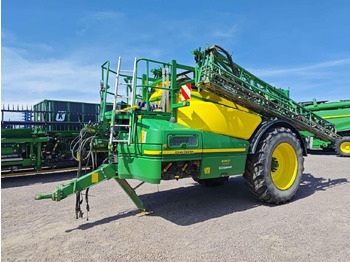 Järelveetav pritsija JOHN DEERE