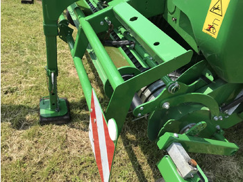 Heinapress, ümmargune John Deere V461M: pilt 4