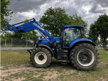Traktor NEW HOLLAND T7.270