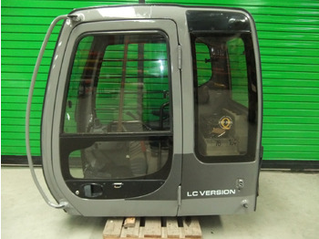 Kabiin HITACHI