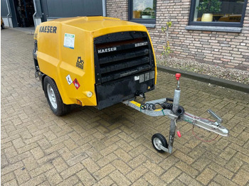 Õhukompressor Kaeser M27 Kubota 2,7 m3 / min 7 Bar 18 kW Mobiele Silent Diesel Compressor: pilt 3