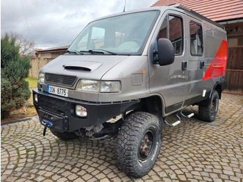 Tarbesõiduk furgoon IVECO
