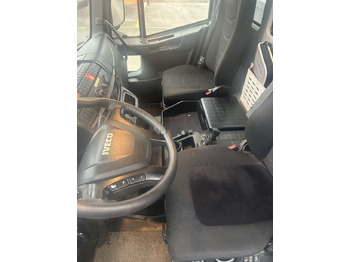 Madelveok/ Platvormveok, Kraanaga veoauto IVECO EuroCargo 75-210: pilt 3