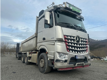 Kallurauto MERCEDES-BENZ Arocs 2658