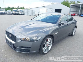 Auto JAGUAR