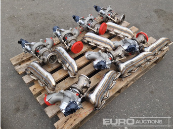 Mootor Unused Turbo/Manifold to suit 4 Cylinder Engine: pilt 4