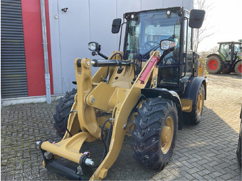Rataslaadur CATERPILLAR 906