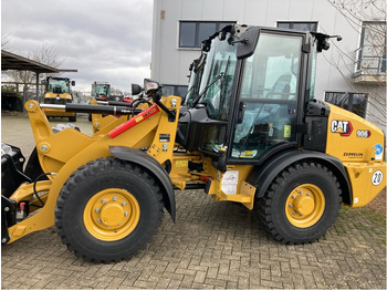 Rataslaadur CATERPILLAR 906