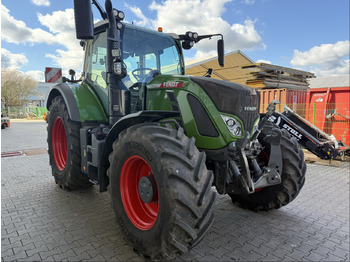 Traktor FENDT 718 Vario