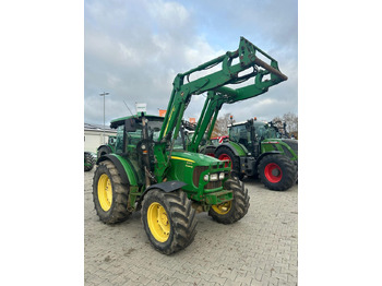 Traktor JOHN DEERE 5100R