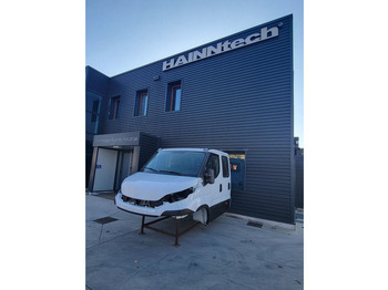 Kabiin ja interjöör IVECO Daily