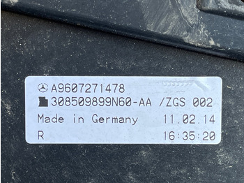 Kabiin ja interjöör - Veoauto MERCEDES DOOR PANEL A9607271478: pilt 3
