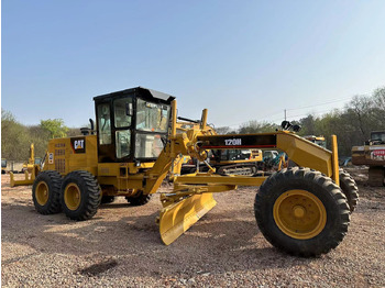Teehöövel CATERPILLAR 120H