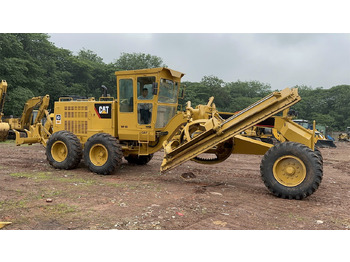 Teehöövel CATERPILLAR 140K