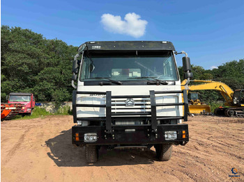 Kallurauto SINOTRUK HOWO
