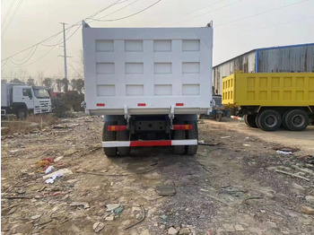 Kallurauto transporditavad ained rasketehnika SINOTRUK HOWO 371 Tipper truck: pilt 2