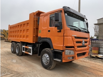 Kallurauto SINOTRUK HOWO