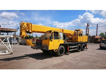 Autokraana LIEBHERR