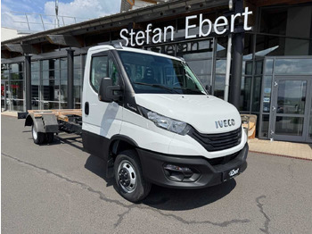 Kabiinišassiiga veoauto IVECO Daily 50c18