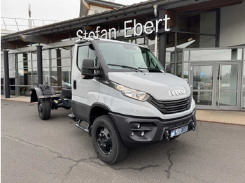 Kabiinišassiiga veoauto IVECO Daily 70s18