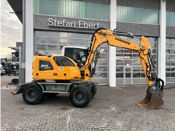 Ratastel ekskavaator LIEBHERR A 910