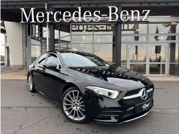 Sedaan MERCEDES-BENZ
