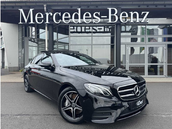 Sedaan MERCEDES-BENZ