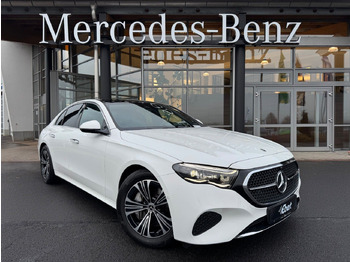 Sedaan MERCEDES-BENZ