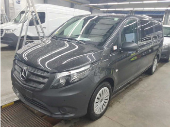 Auto MERCEDES-BENZ