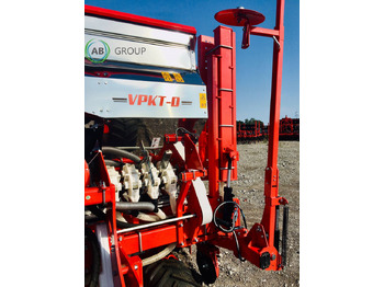 Täppiskülvimasin Ozdoken VPKT-DG8 eight-row pneumatic precision seeder with depth fertilization: pilt 3 Täppiskülvimasin Ozdoken VPKT-DG8 eight-row pneumatic precision seeder with depth fertilization: pilt 3