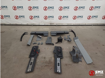 Kabiin ja interjöör RENAULT