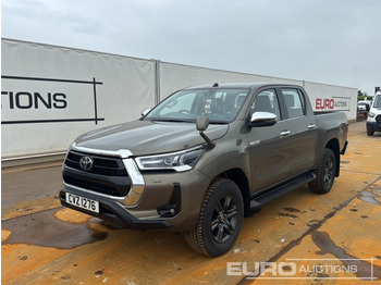 Pikap TOYOTA Hilux