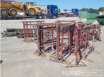 Ehitusseade Bundle of Trestles (3 of), Bundle of Acro Props (4 of): pilt 3