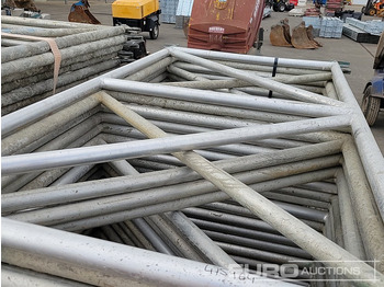 Ehitusseade Selection of Various Size GASS Ledger Frames (6 Pallets of), Pallet of Steel Mesh Panels (4 of): pilt 5