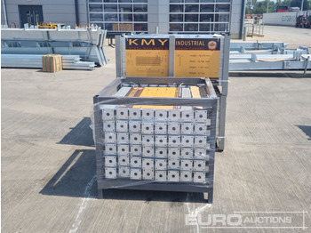 Ehitusseade Unused 2025 KMY INDUSTRIAL Steel Grating (2 of), Stillage of Metal Fencing Posts: pilt 2