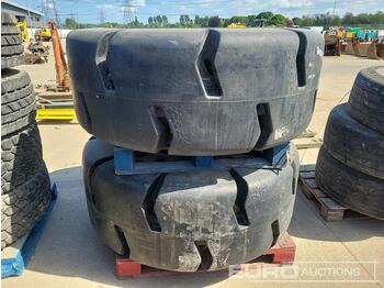 Rehv Unused Brawler Solidflex 23.5x25 Deep Tread Tyre (2 of): pilt 1